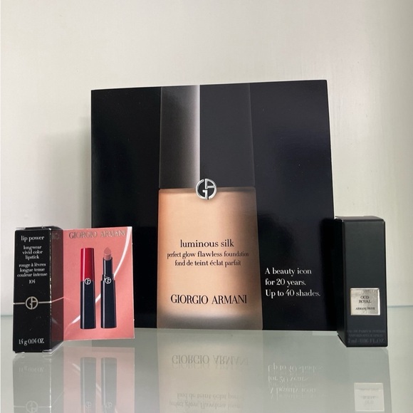 Giorgio Armani Trio New - Picture 1 of 6